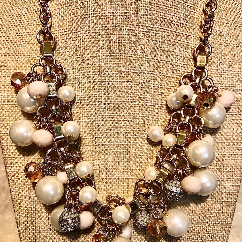 Talbots Women Fabulous Shell Pearls Beads Stones 21.5”Necklace
